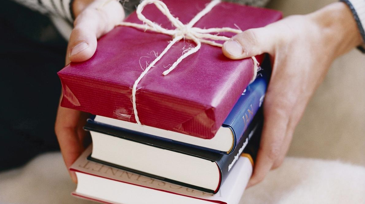 o que escrever em uma dedicatória de livro