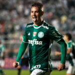 roger guedes vai jogar no palmeiras em 2025