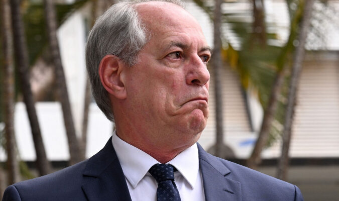ciro gomes negocia volta ao psdb