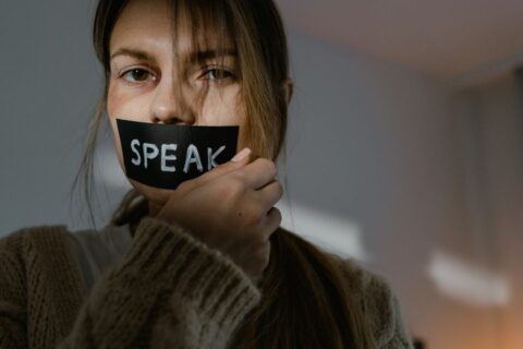 Como Lidar com o Abuso Físico e Emocional