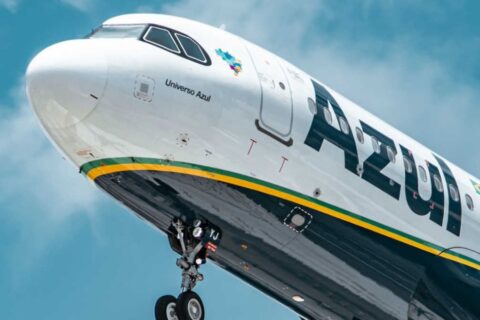 ação da azul4 tem alta